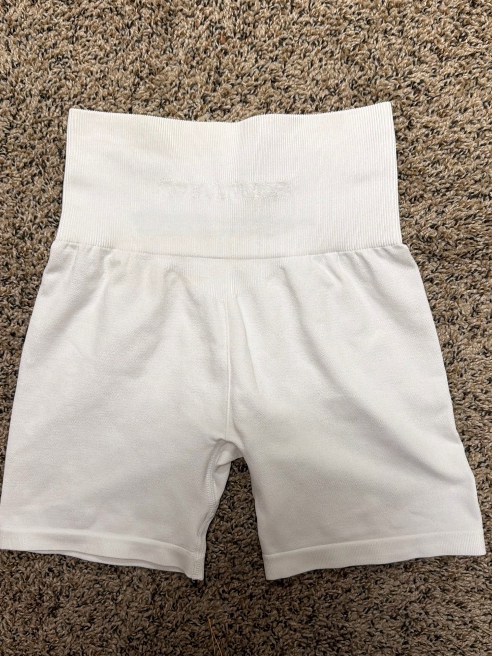 Prozis White High-Waist Ribbed Bike Shorts